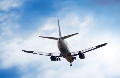 航空快遞以其無可比擬的速度優(yōu)勢、可靠性成為了現(xiàn)代物流行業(yè)的翹楚