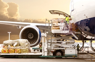航空貨運(yùn)不僅縮短了時(shí)空距離，更在悄無聲息中重塑著全球貿(mào)易格局